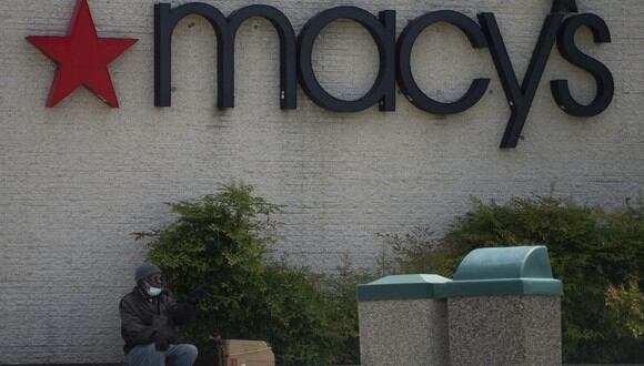 Las tiendas Macy's es una de las que se ha visto en la obligación de cerrar algunos locales debido a las pérdidas causadas por la pandemia y la inflación en Estados Unidos (Foto: AFP)