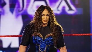 ¡La masacró! Nia Jax aplastó a Kairi Sane y clasificó a la lucha de escaleras de Money in the Bank 2020 [VIDEO]