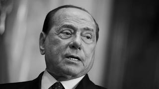 Berlusconi se 'postula': “Para recuperar al AC Milan, devuélvanme el club”
