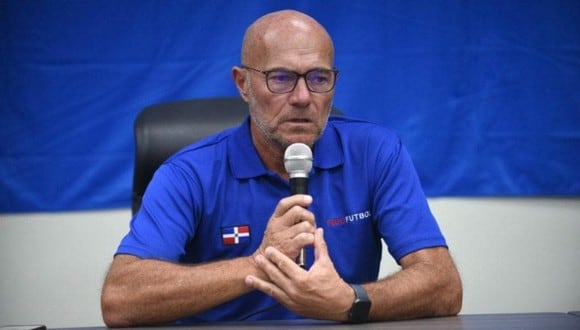 Marcelo Neveleff dirige a República Dominicana desde el 2023. (Foto: Sedofutbol)