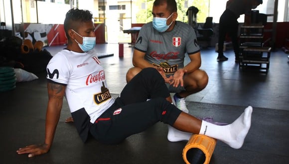 Pedro Aquino y otros jugadores de la Selección Peruana comenzaron a entrenar en Videna. (Foto: @SeleccionPeru)