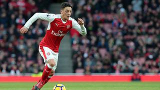 ¿Se va corriendo? Özil entró en los planes para reforzar al Barcelona