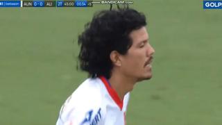 No lo podía creer: Óscar Vílchez  falló el 1-0 frente al arco en el Alianza Lima vs. Alianza Universidad [VIDEO]
