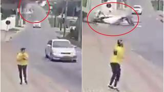 Espectacular momento en que avioneta se desploma en transitada calle de Brasil y mujer se salva de morir