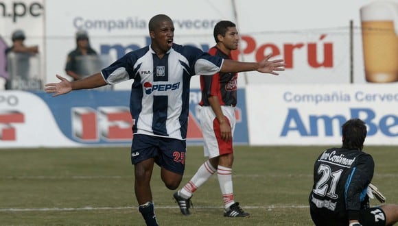 Jefferson Farfán defendió los colores de Alianza Lima entre los años 2001 y 2004. (Foto: GEC Archivo)