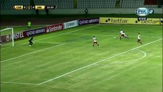 Palo ‘santo’: el rebote en el arco que salvó a Universitario del primer gol de Carabobo [VIDEO]