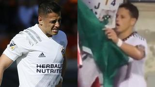 Polémico gesto: Chicharito Hernández se negó a firmar bandera de México y la tiró al suelo [VIDEO]