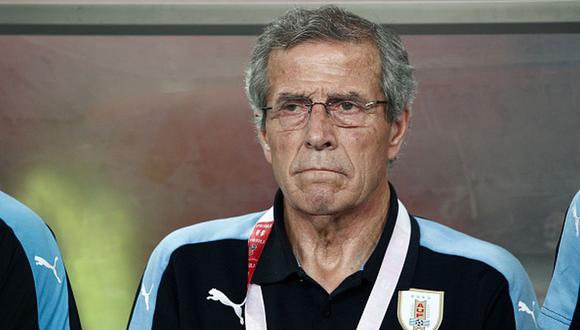 Tabárez, entrenador de la selección uruguaya de fútbol, recibe vacuna  anticovid
