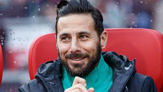 Solo hay amor para Claudio: DT de Werder Bremen se rindió en elogios a Pizarro por su labor en el equipo