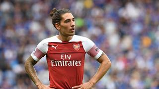 Héctor Bellerín:"Me llaman lesbiana porque llevo el pelo largo"