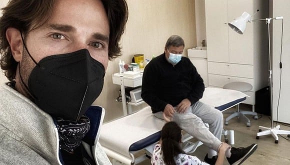 Sebastián Rulli fue captado acompañando a terapia a su padre, quien sufrió un derrame cerebral a inicios de año. (Foto: Instagram / @sebastianrulli).
