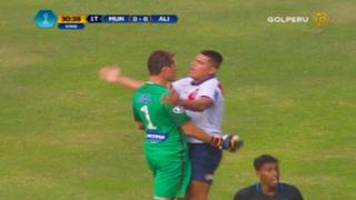 Leao Butrón pudo dejar con diez a Alianza Lima por violenta reacción contra Diego Mayora (VIDEO)