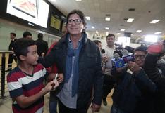 Ángel Comizzo arribó a Lima para ser presentado en la 'U' [VIDEO]