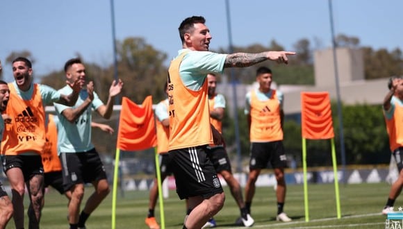 Messi encabezó entrenamientos de Argentina. (Foto: AFA)