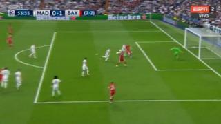 ¿La ocasión de gol de la clasificación? Vidal falló de volea tras gran pase de Robben [VIDEO]