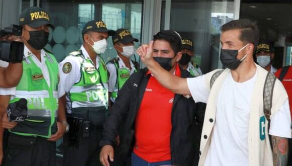 Selección Peruana Gabriel Costa Llegó A Lima Y Quedó Listo Para El Perú Vs Uruguay Por Las