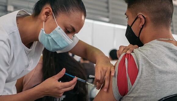 Vacuna COVID-19 en México: cómo registrarte y cuáles son los requisitos para ser inoculado (Foto: Getty Images)