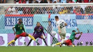 Pavlović y Milinković-Savić marcaron el 2-1 de Serbia vs. Camerún en solo dos minutos [VIDEO]