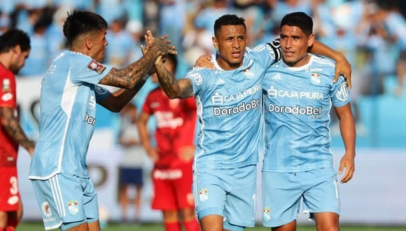 Cristal gusta y golea: ¿cómo explicar el 4-0 sobre Sport Huancayo que lo pone líder del Apertura? (Foto: Jesús Saucedo / Depor)
