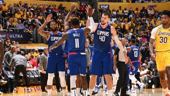 Los Angeles Lakers perdieron ante Los Angeles Clippers. (Getty Images)