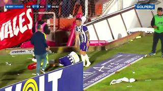 En el inicio del partido: Concha impactó contra panel publicitario en el Alianza Lima vs. Cienciano [VIDEO]