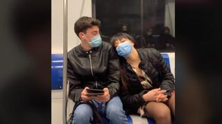 Incómodo es poco: se duerme en los hombros de pasajeros y reacciones causan risas en TikTok [VIDEO]