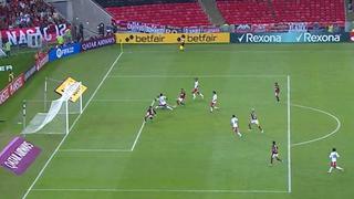 Para el otro lado, Johan: el autogol de Madrid para el 1-0 de Flamengo sobre Sporting Cristal [VIDEO]
