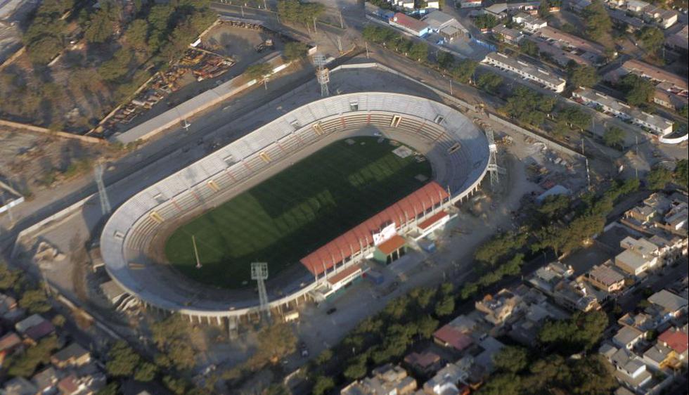 Estadio Jorge Basadre de Tacna, donde juega el Bolgnesi, es en honor al más grande historiador de la historia del Perú (USI-Internet-Archivo)