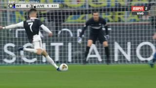 ¡Peligro en el área! El tiro al palo de Cristiano Ronaldo en el Juventus vs. Inter [VIDEO]