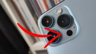 iPhone: qué es el hueco pequeño que se encuentra junto a las cámaras