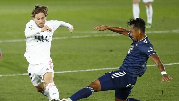 Renato Tapia jugó 90 minutos ante Real Madrid por LaLiga el sábado. (Fuente: Reuters)
