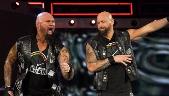 Luke Gallows y Karl Anderson formaron parte del equipo The Original Club, liderado por AJ Styles. (Foto: WWE)