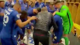 Se sumó a la fiesta: Tuchel entró al vestuario del Chelsea para celebrar su título de Champions League [VIDEO]