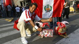 Perú es una fiesta: hinchas juegan su partido y le pusieron harto color a la previa (FOTOS)