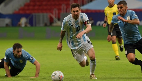 Argentina derrotó 1-0 a Uruguay por Copa América 2021. (Foto: AFP)