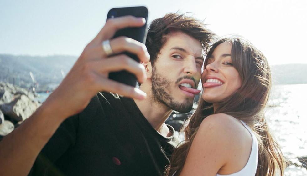 Sebastián Yatra y Tini Stoessel son captados dándose un beso (Foto: Instagram)