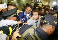 Selección Peruana: Paolo Guerrero causó locura en el aeropuerto en su partida a Brasil