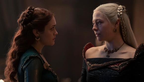 Olivia Cooke como Alicent Hightower y Emma D'Arcy como Rhaenyra Targaryen en "House of the Dragon" (Foto: HBO)