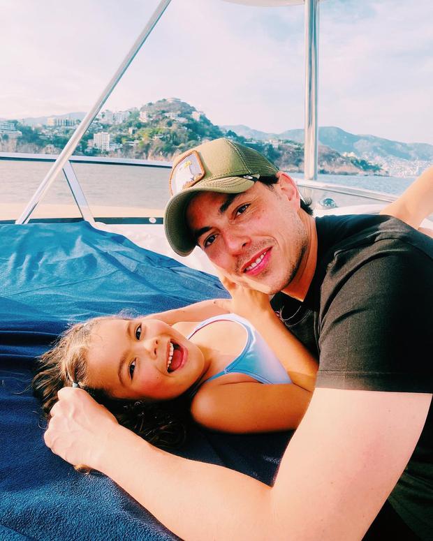 El novio de Natália Subtil comparte tiempo con Mila (Foto: Natália Subtil / Instagram)