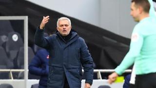 José Mourinho y su contundente mensaje por “fiesta navideña” de sus jugadores   