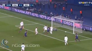 Ya para que: Cavani marcó el gol más suertudo de la Champions ante el Madrid, pero de nada sirvió