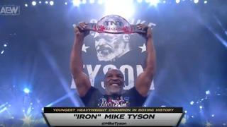 ¡Apadrinó el cinturón! Mike Tyson presentó el nuevo título de AEW durante el evento Double or Nothing en Florida [VIDEO]