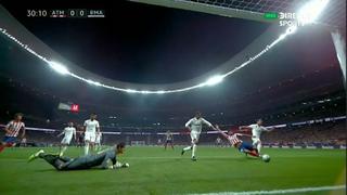 El balón se paseó por el área: Diego Costa cerca de anotar el primero y hasta pidieron penal [VIDEO]