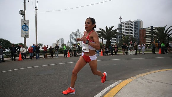 Gladys Tejeda corriendo en la maratón de los Juegos Panamericanos. (Foto: Getty Images)