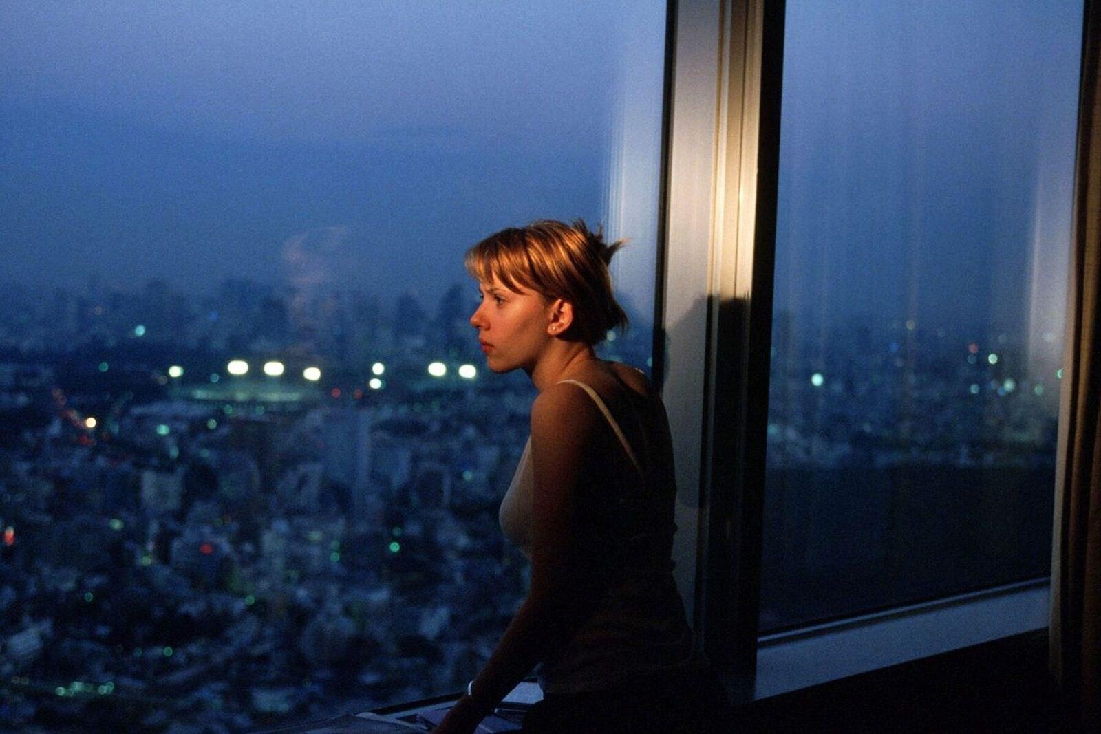 Scarlett Johansson en escena de Lost In Translation. (Foto: Vogue)