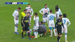 Se temió lo peor: el terrible choque de cabezas de Ospina y Dzeko en el Inter vs. Napoli [VIDEO]