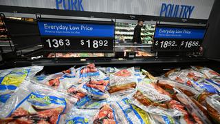 Qué pasa con los alimentos que caducan en los supermercados de Estados Unidos 