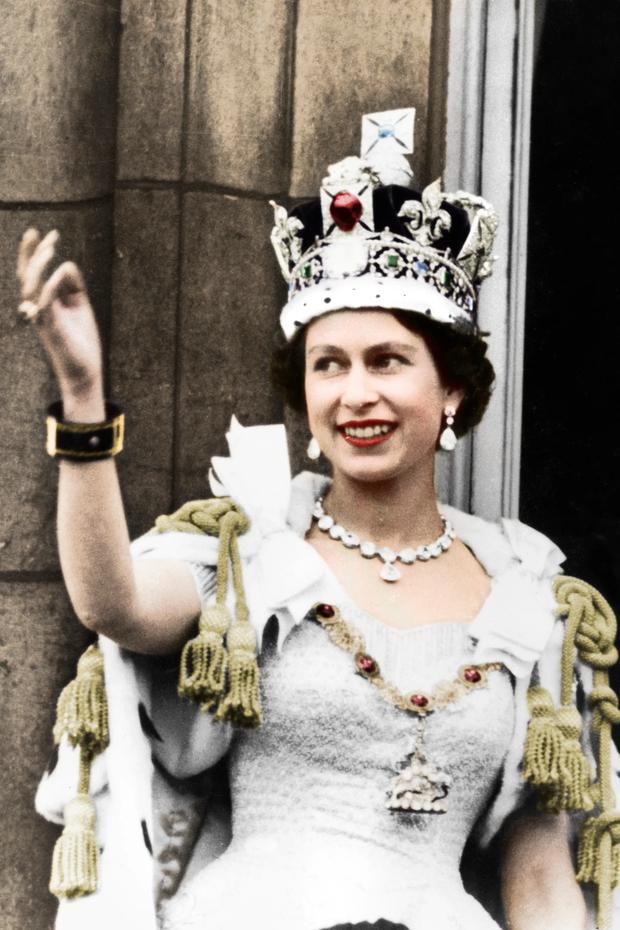 La Corona del Estado Imperial fue usada en la coronación de la reina Isabel II de Inglaterra (Foto: The Royal Family / Instagram)