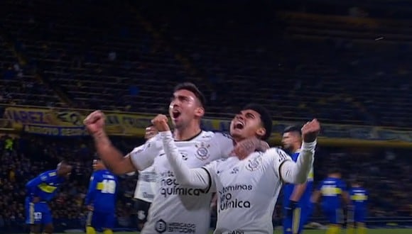 Du Queiroz anota el 1-0 del ‘Timao’ en el Boca vs Corinthians.
