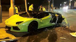 Lamborghini Aventador termina destrozado por imprudencia del conductor